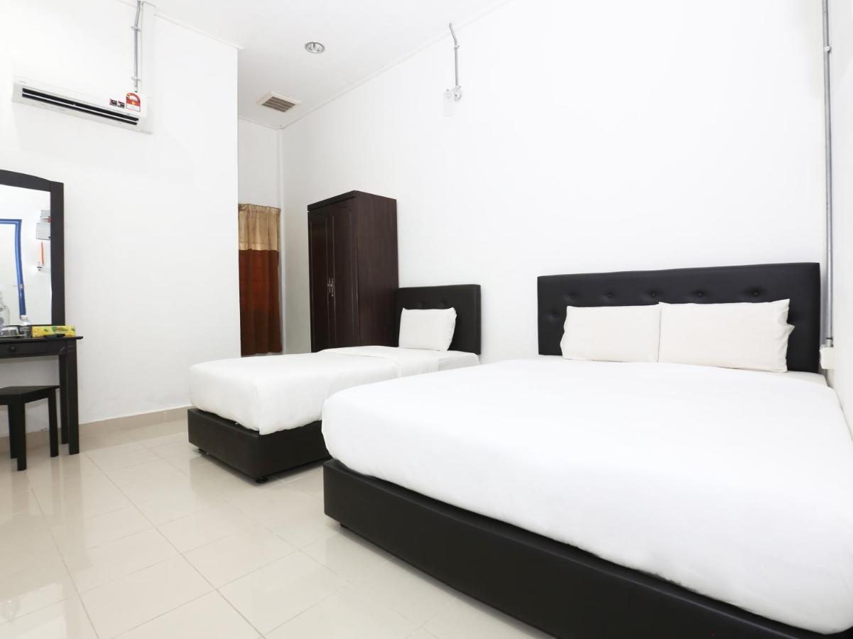 Spot On 89778 Aisy Hotel Tanah Merah  Exterior foto