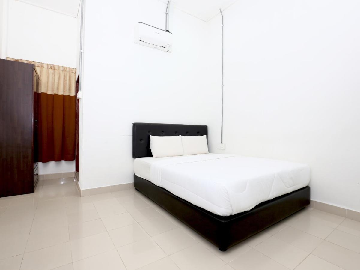 Spot On 89778 Aisy Hotel Tanah Merah  Exterior foto